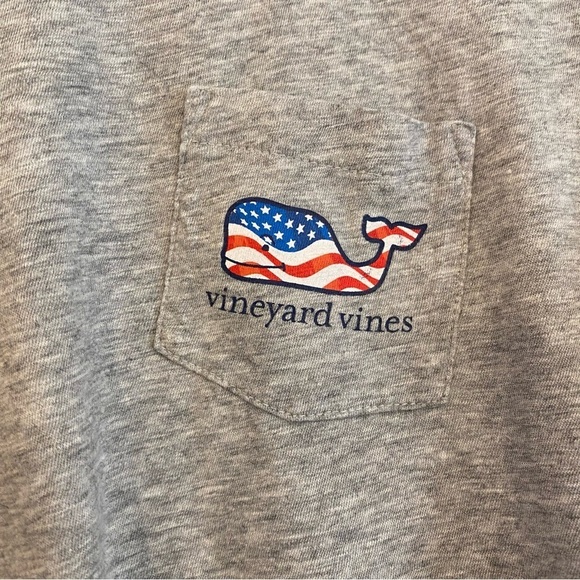 Vineyard Vines Gray American Flag USA Graphic Shirt Size Medium - Picture 5 of 6